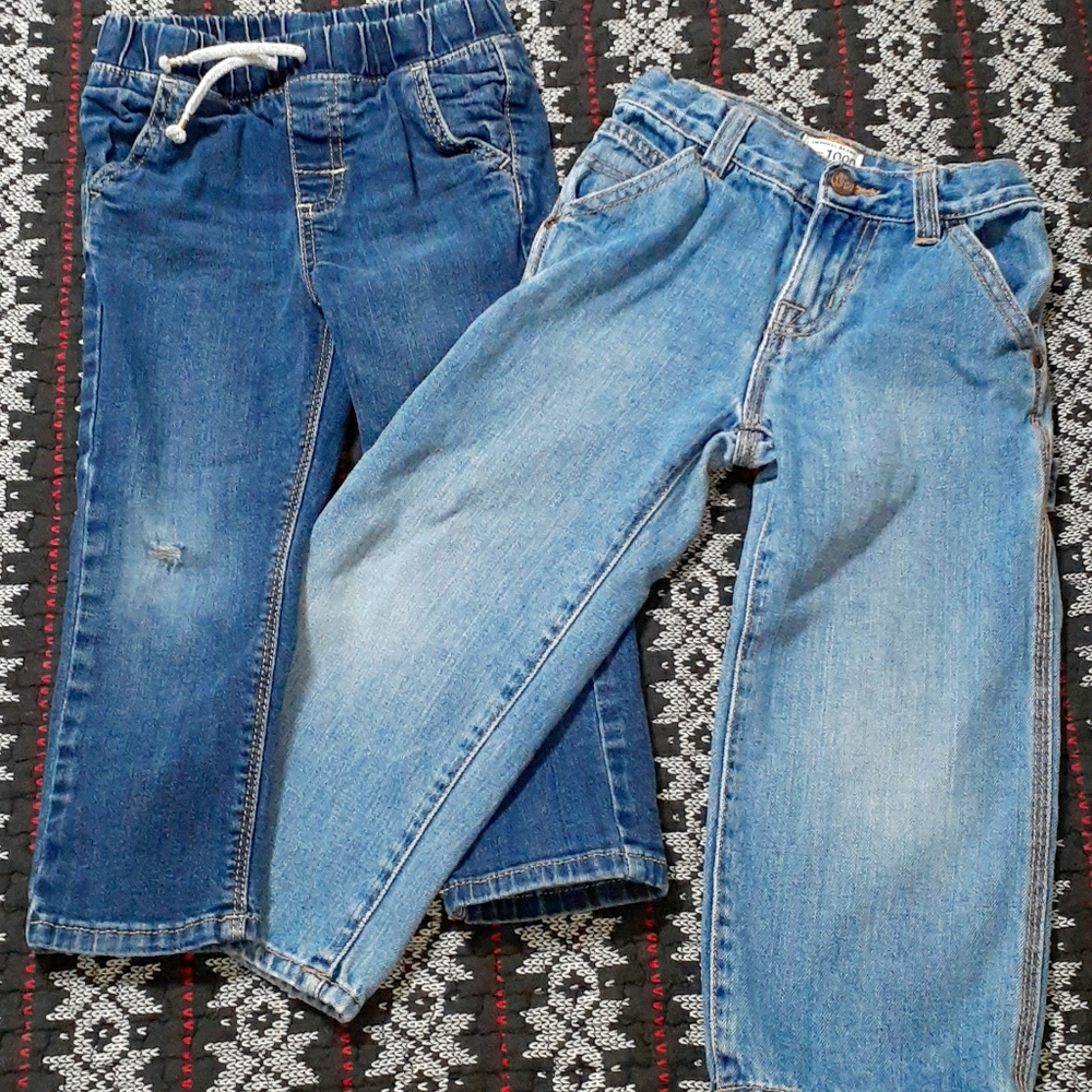 2 pairs jeans